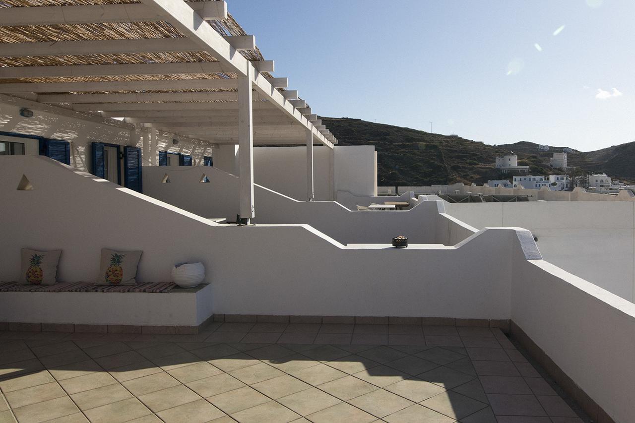 Armadoros Hotel / Ios Backpackers Екстер'єр фото