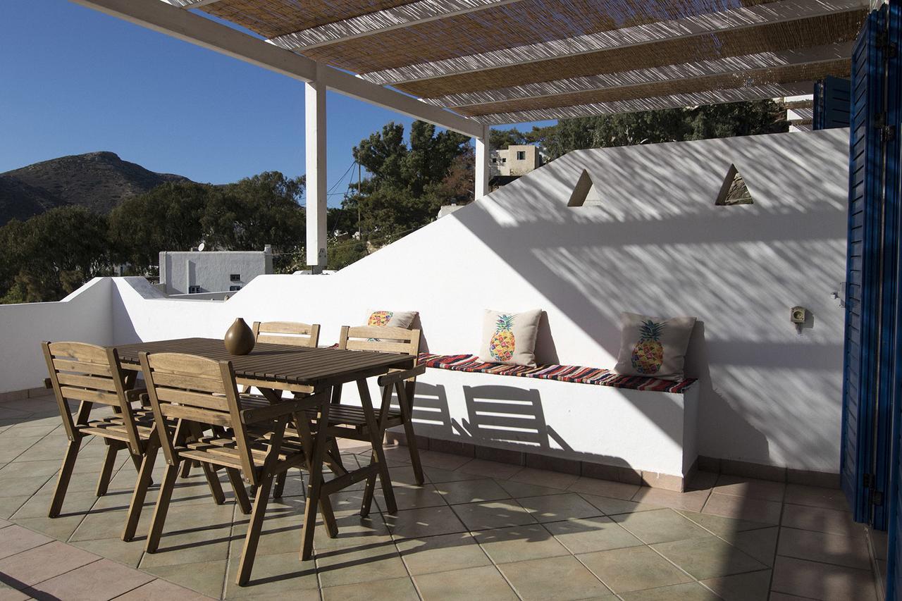 Armadoros Hotel / Ios Backpackers Екстер'єр фото