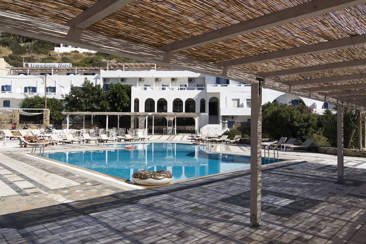 Armadoros Hotel / Ios Backpackers Екстер'єр фото