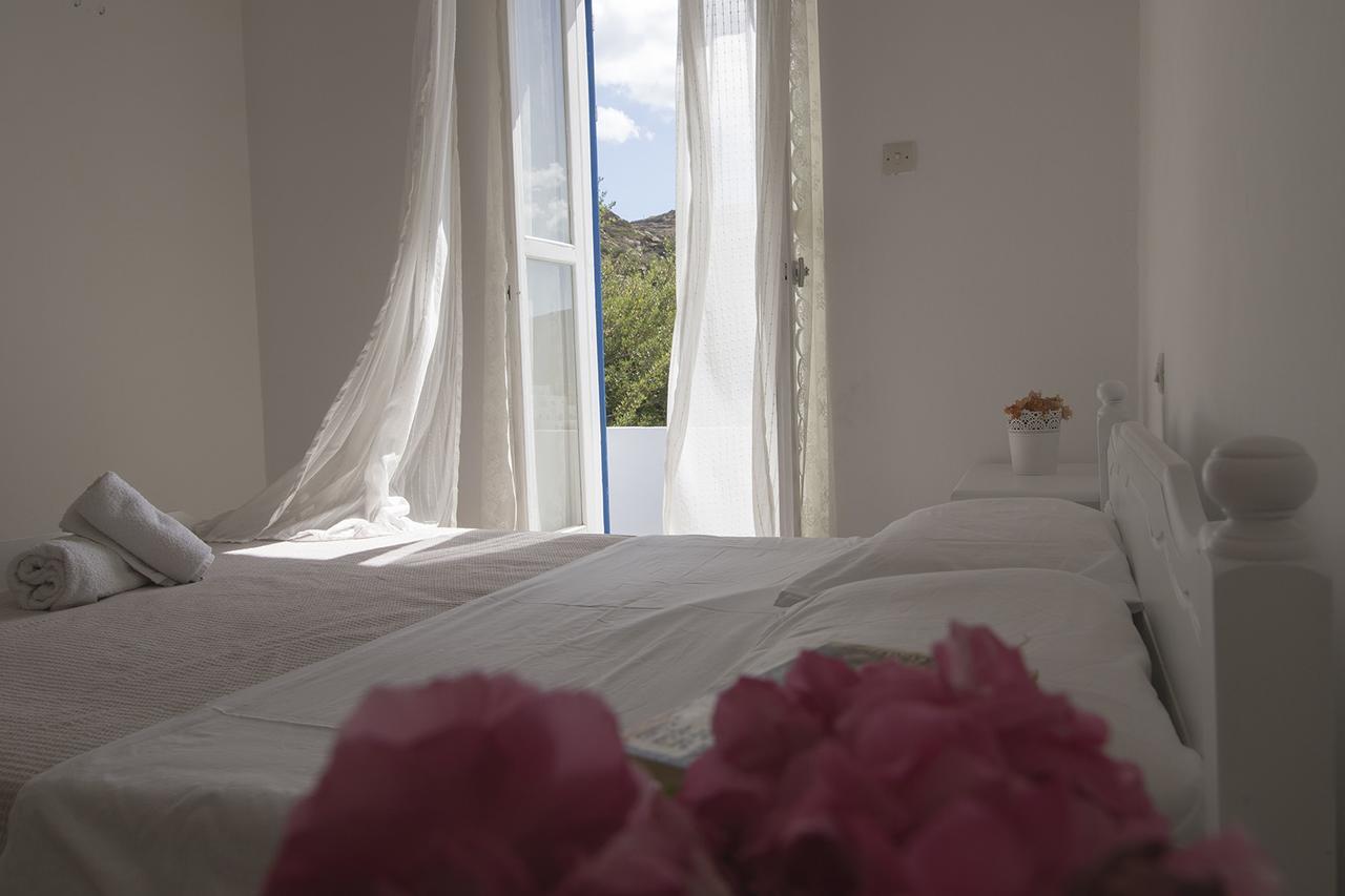 Armadoros Hotel / Ios Backpackers Екстер'єр фото