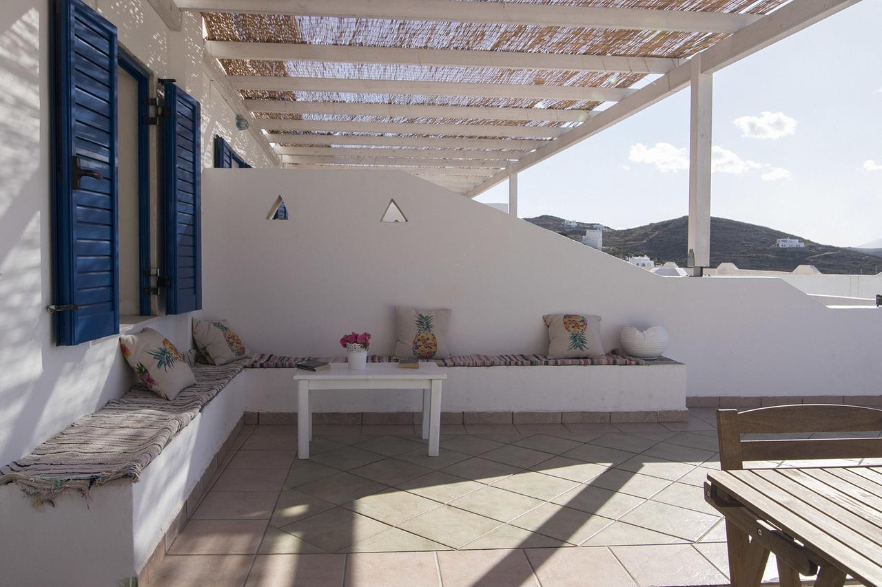 Armadoros Hotel / Ios Backpackers Екстер'єр фото