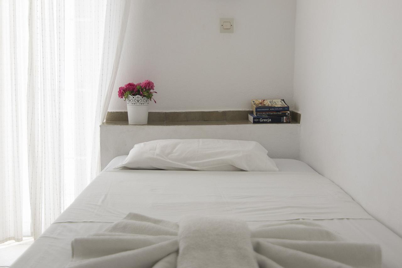 Armadoros Hotel / Ios Backpackers Екстер'єр фото