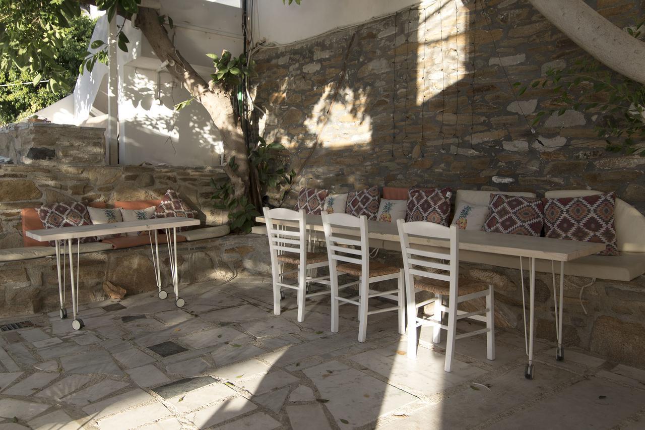 Armadoros Hotel / Ios Backpackers Екстер'єр фото